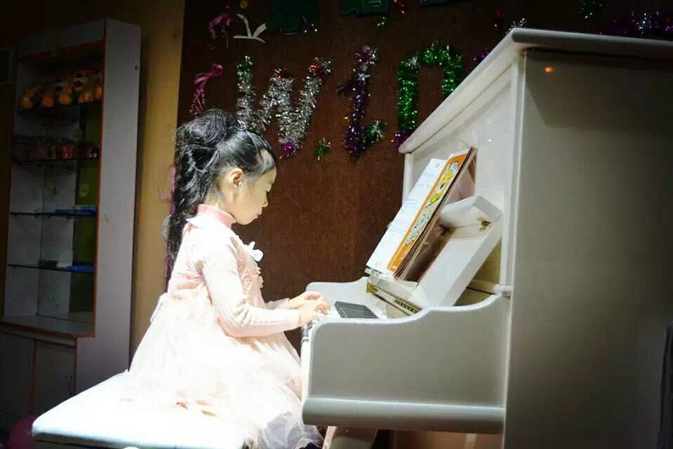 日照樂譜生半小時(shí) 輕松啟蒙，讓孩子愛上彈鋼琴